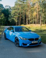 BMW M4 Coupé M4 - BMW M4: Blau