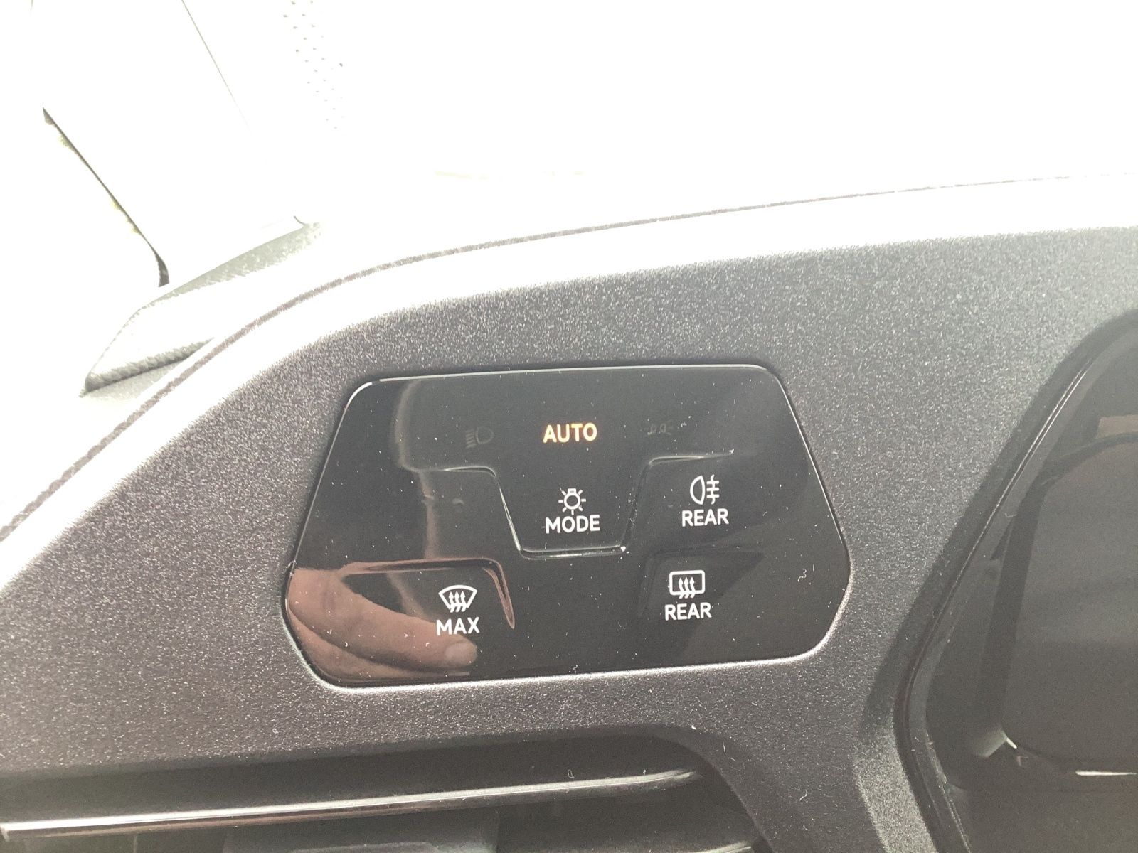 Fahrzeugabbildung Volkswagen Caddy Cargo TDI Maxi 75 kW AHK, SITZH, TECHNIKPA