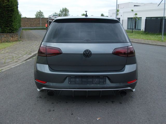 Volkswagen Golf VII Lim. Comfortline BMT/Start-Stopp/NAVI..