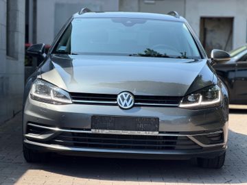 Volkswagen Golf - 3