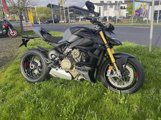 Ducati Streetfighter V4 S Nero