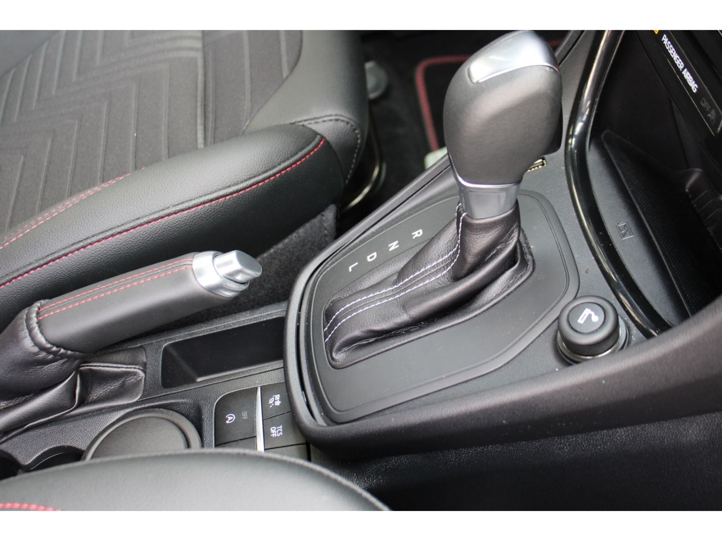 Fahrzeugabbildung Ford Puma ST-Line X LED Navi RFK GJR TWA GRA WiPa App