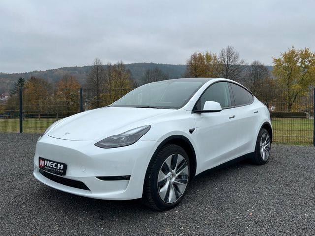 Tesla Model Y Long Range Dual AWD Allradantrieb