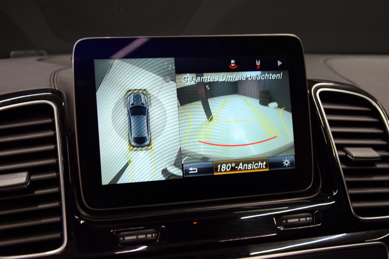 Fahrzeugabbildung Mercedes-Benz GLE 350 Coupe 4Matic AMG AHK Pano Dist HuD 360°