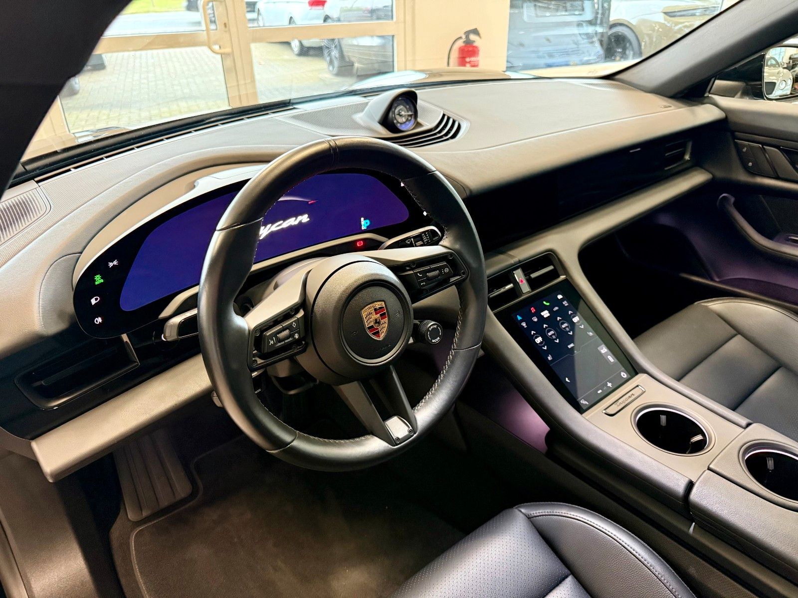 Fahrzeugabbildung Porsche Taycan Performance Panorama/SportChrono/WP