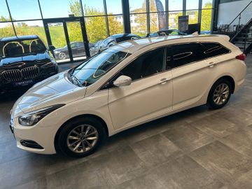 Hyundai i40 cw blue Trend *Navi*AHK*Klima*