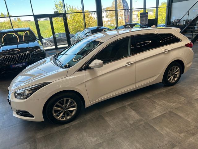 Hyundai i40 cw blue Trend *Navi*AHK*Klima*