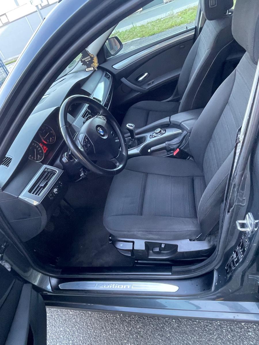 BMW 520 2009 — photo 21