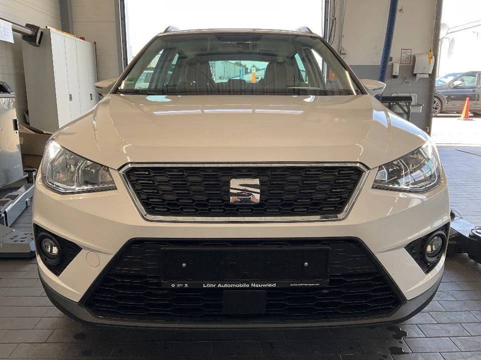 Fahrzeugabbildung SEAT Arona Style TSI DSG AHK SITZHEIZUNG ALU 1.HAND
