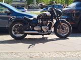 Triumph Bonneville 1200 Speedmaster / Umbau Bobber - TRIUMPH BONNEVILLE SPEEDMASTER
