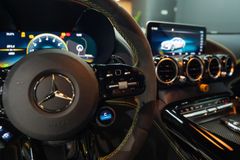 MERCEDES-BENZ AMG GT R*KERAMIK*BURM*MEMORY*CARBON*TRACK-PACK* MERCEDES-BENZ AMG GT R*KERAMIK*BURM*MEMORY*CARBON*TRACK-PACK*