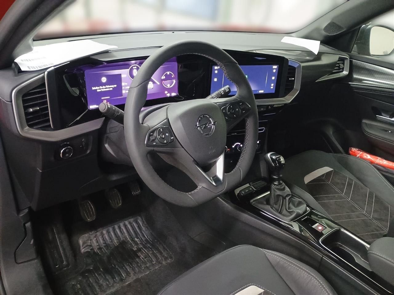 Fahrzeugabbildung Opel Mokka Ultimate 1.2T,Navi,Kamera,Sitzhz,Allwetter