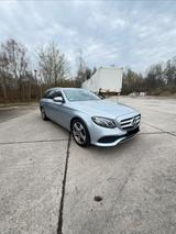 Mercedes-Benz E 400 4MATIC T AVANTGARDE Autom. AVANTGARDE - graue Mercedes-Benz E 400