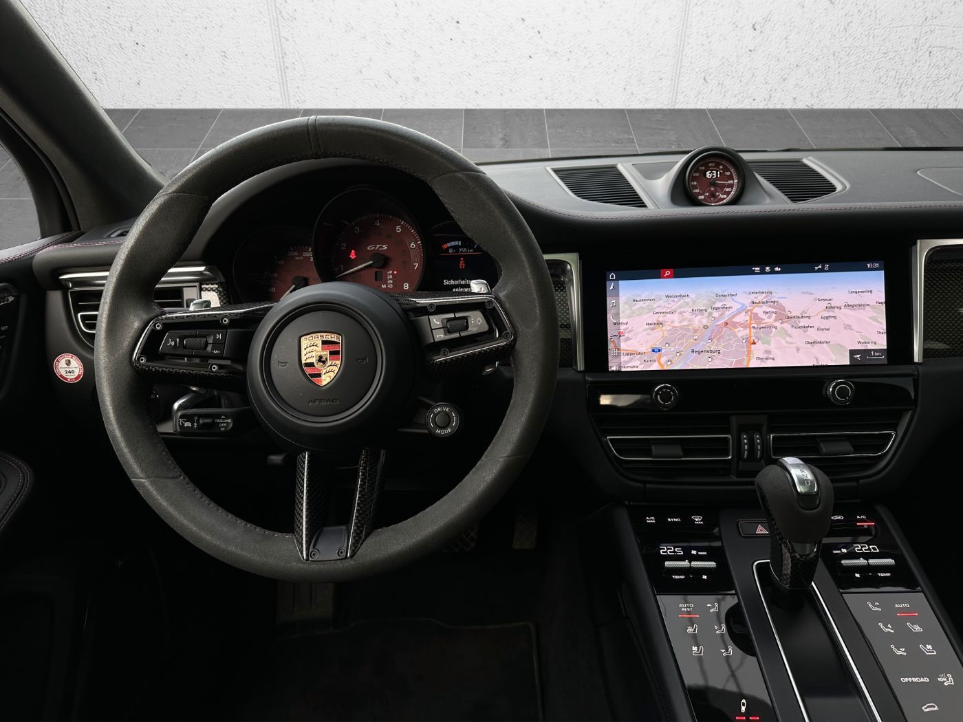 Porsche Macan GTS Burmester PASM Sportsitze PANO foto 9
