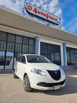 Lancia Ypsilon 1.2 69 CV 5 porte S Momodesign - Lancia Ypsilon MOMODesign mit Benzin-Antrieb