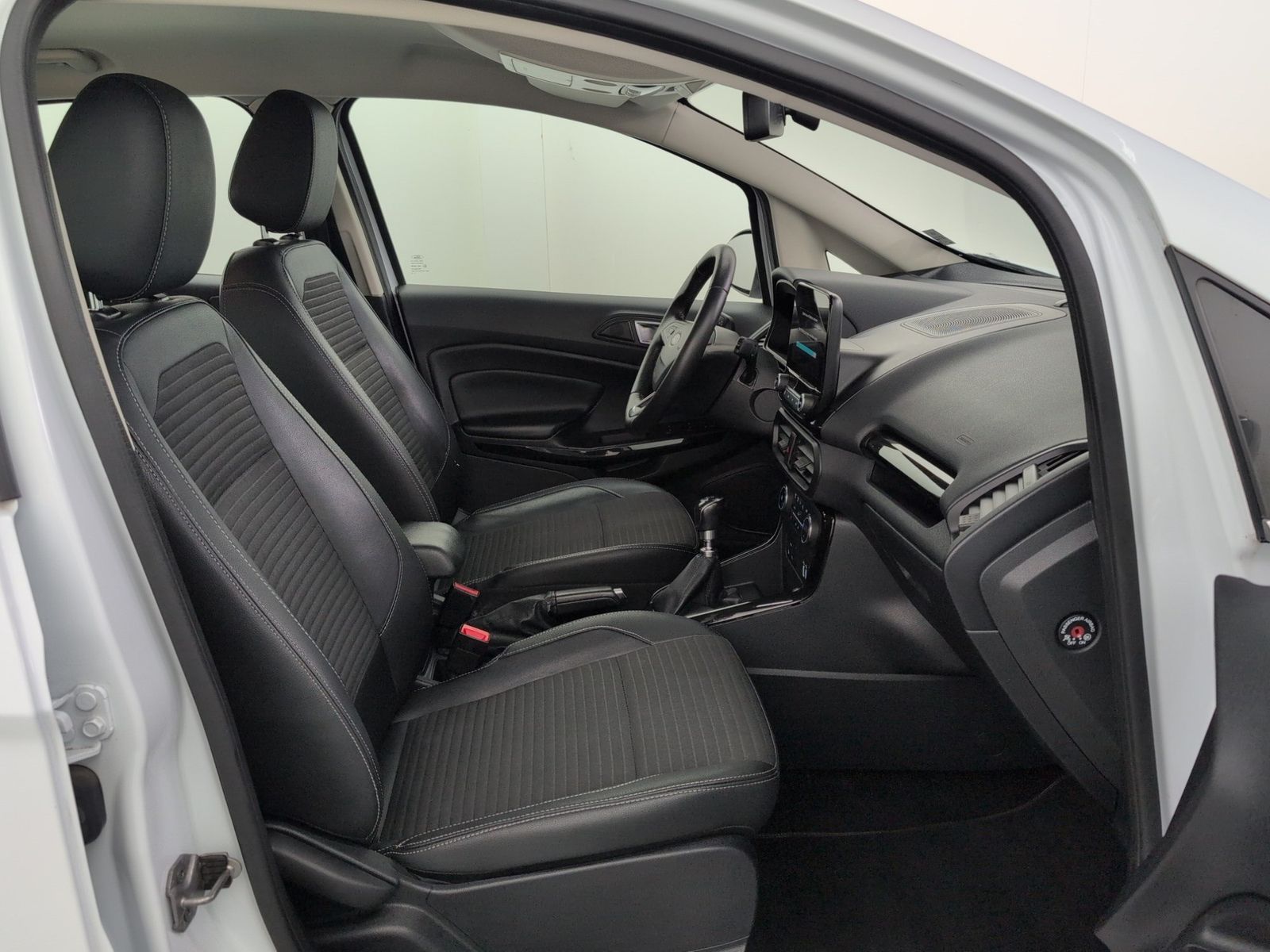 FORD EcoSport 1.0 EcoBoost Titanium Navi Allwetter – Bild 12