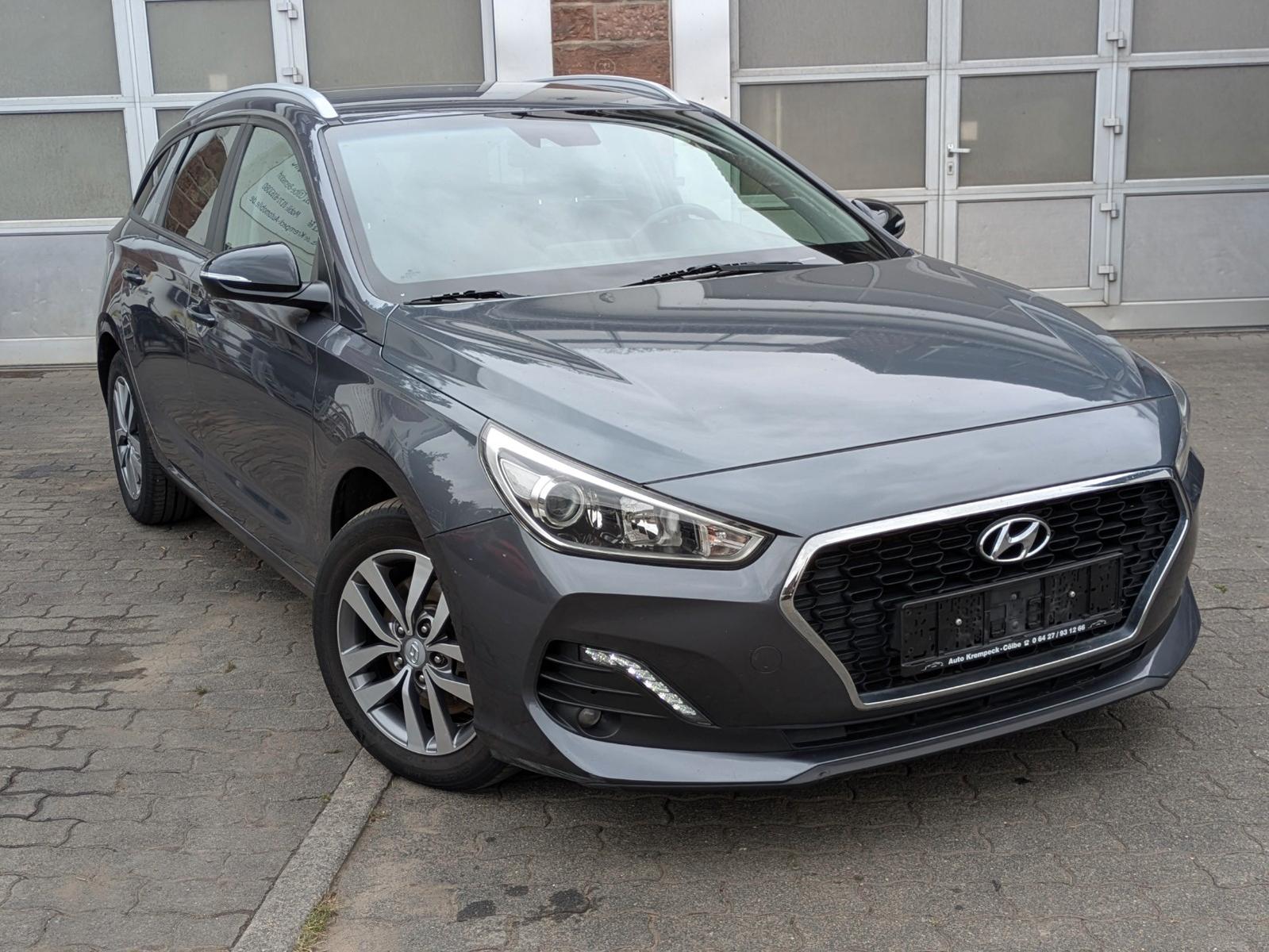 Hyundai i30 cw YES! / Kamera / 1.Hand