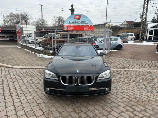 BMW 750Li xDrive/NAVI/XENON/LEDER/HEAD UP/FERNSEHER