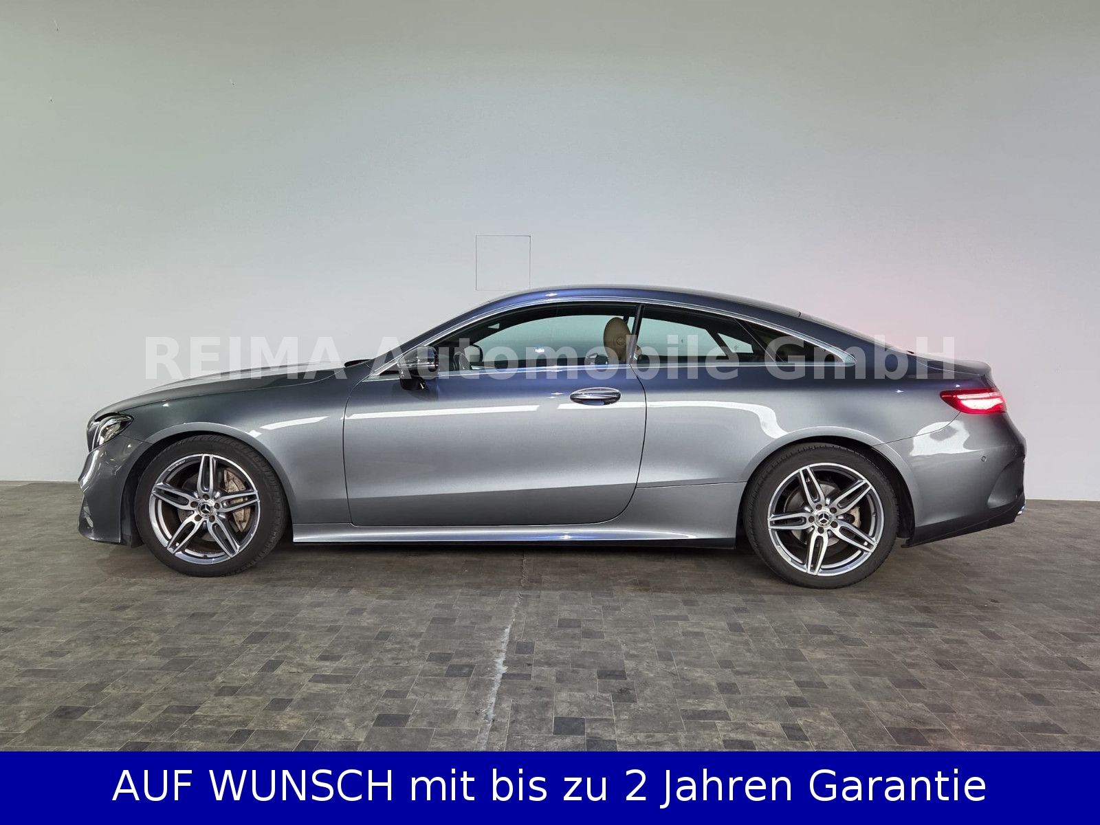 Fahrzeugabbildung Mercedes-Benz E 200 E Coupe AMG, LED, Leder, Assistentspaket