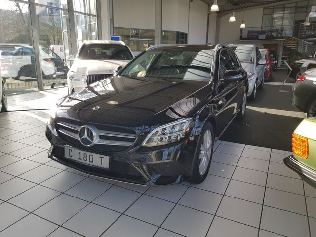 Mercedes-Benz C 180 AVANTGARDE AHK NAVI LED PTS TOTWINKEL