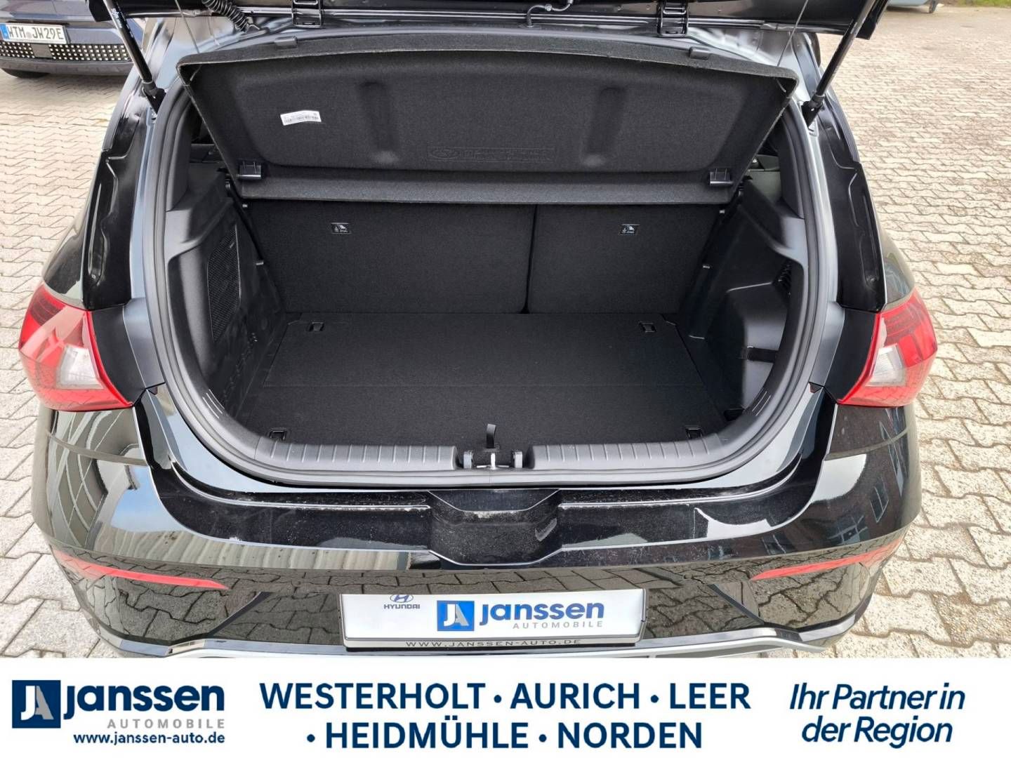 Fahrzeugabbildung Hyundai i20 Blackline/BOSE Sound/Navi/Rückfahrkamera