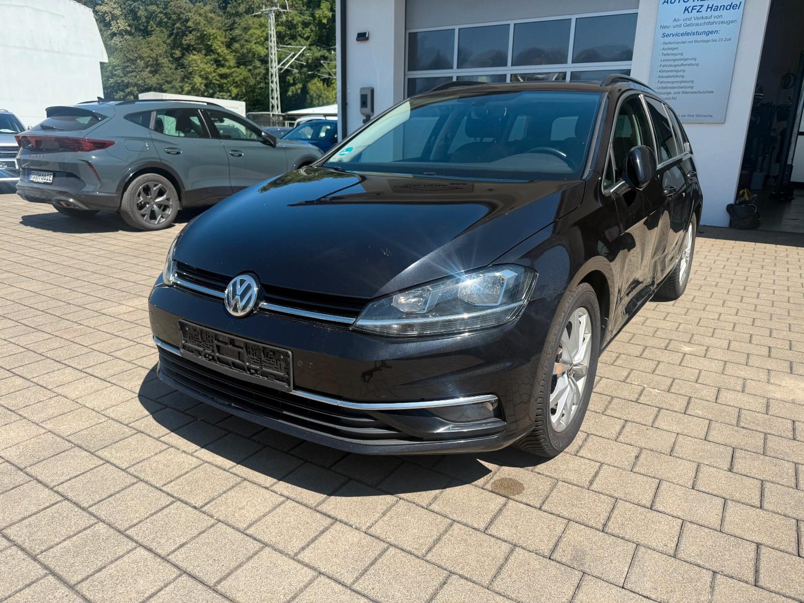 Volkswagen Golf 1.6 TDI DSG Comfortline Variant+ACC+Panoram