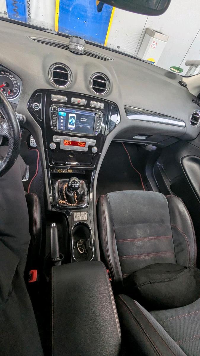 Ford Mondeo 2009 — photo 11