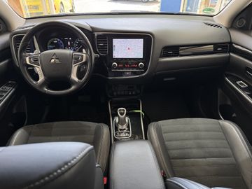 Mitsubishi Outlander PHEV Basis Spirit 4WD