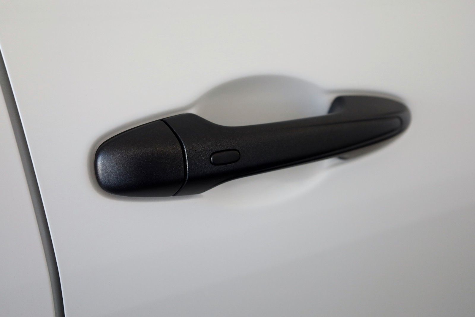 Fahrzeugabbildung Toyota Hilux 2.8 D-4D Invincible, CarPlay, HardTop, AHK