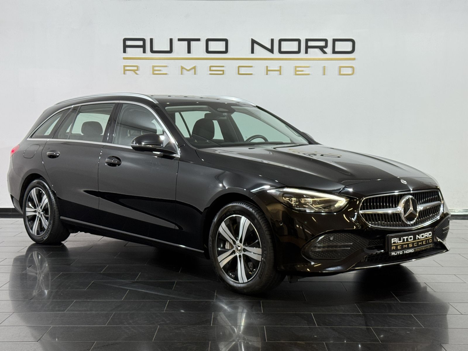 Mercedes-Benz C 300 e T*LED*MBUX*Kamera*DAB*Navi*Avantgarde* imagem 3