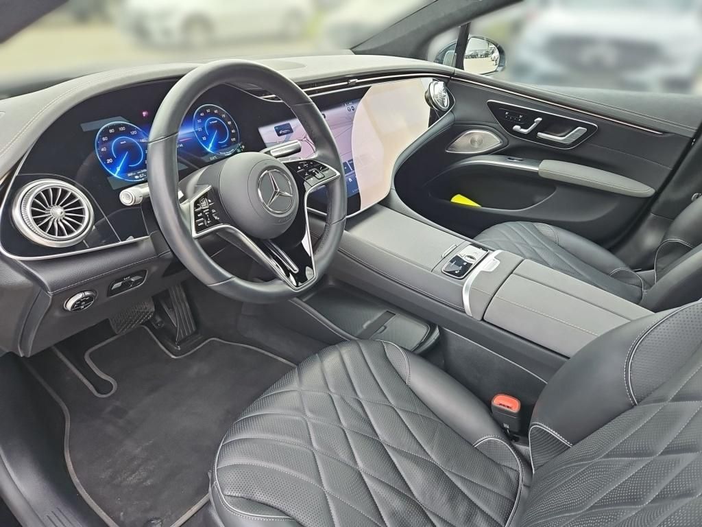 Fahrzeugabbildung Mercedes-Benz EQS 580 4M ACC Pano Hyperscreen Massage Sitzklim