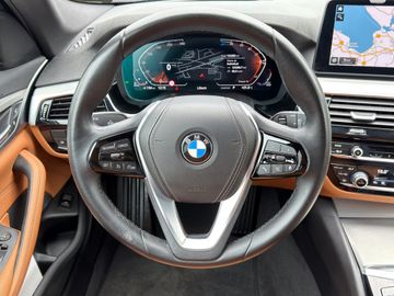 BMW 520 - 7