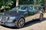 Mercedes-Benz E 400 4M AVANTG/ABC/Leder/Standh/Distr./LED/360 - Mercedes-Benz E 400: Schwarz