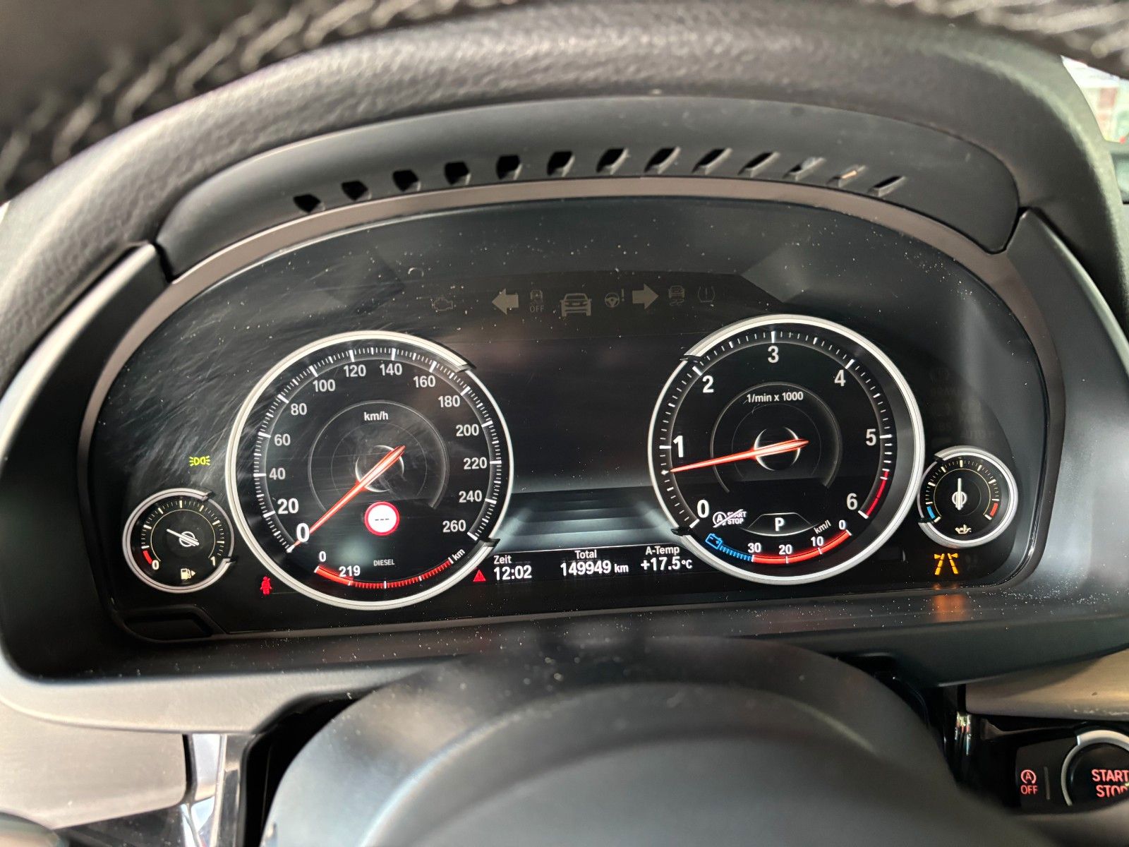 Fahrzeugabbildung BMW X5 xDrive40d *M-Paket*HUD*Pano*Harman-Kardon*KAM