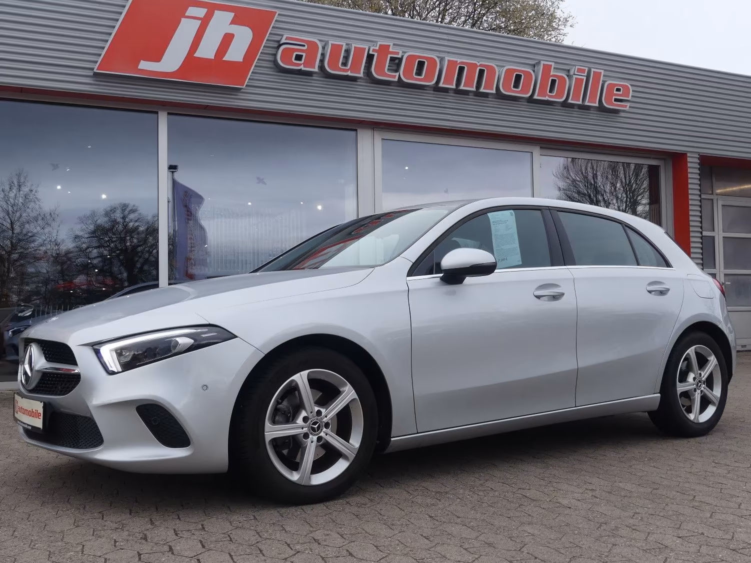 Mercedes-Benz A 200 Automatik Navi*LED*SHZ*PDC*ab 299€