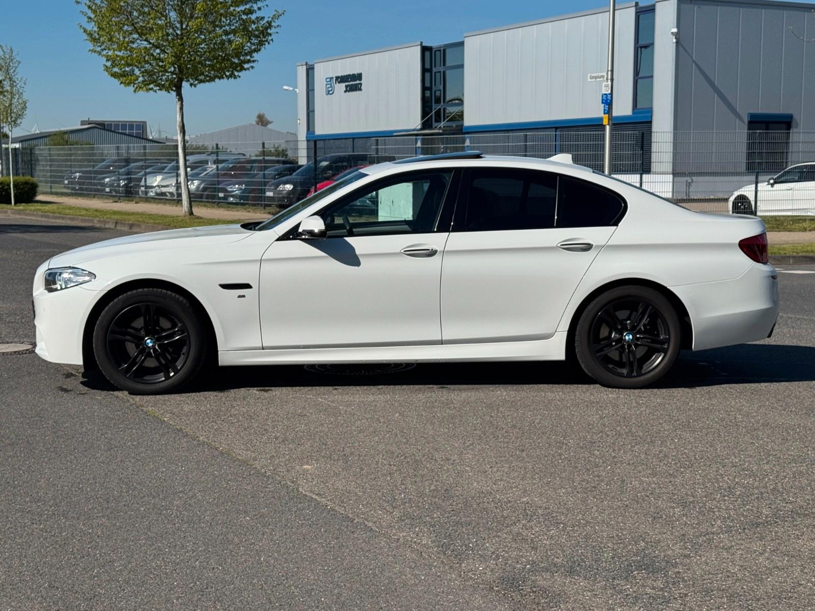 BMW 520d Lim. M-Paket*Autom.*Navi*HUD*Schiebedach*