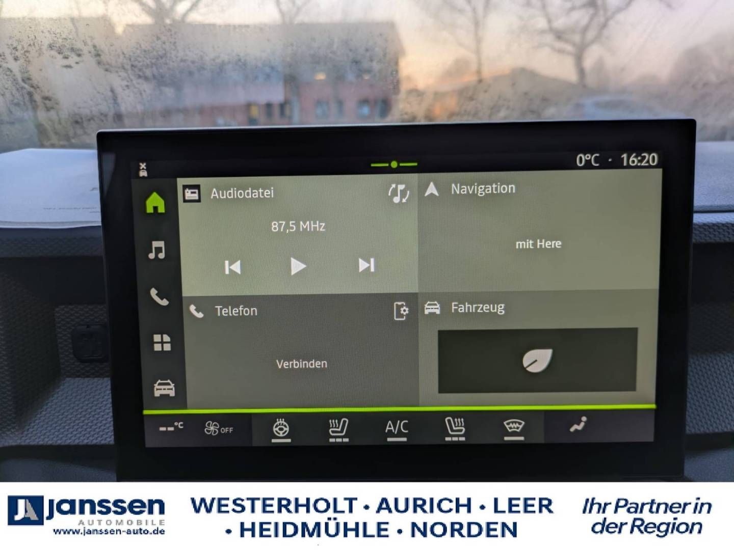 Fahrzeugabbildung Dacia Neuer Dacia Duster Journey mild hybrid 140