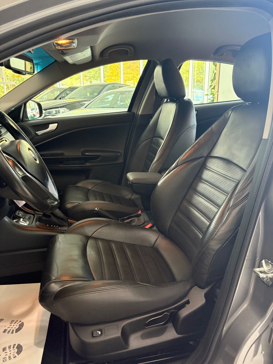 Fahrzeugabbildung Alfa Romeo Giulietta Super *RÜCKFAHRKAMERA*