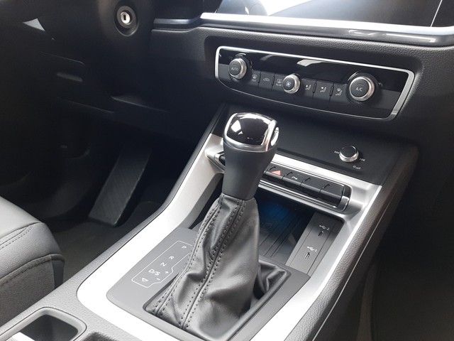 Fahrzeugabbildung Audi Q3 Sportback 35TFSI S-tronic Navi Leder Kamera