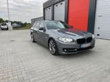 BMW ~ F11 525d Touring, Scheckheft - BMW 525 mit Diesel-Antrieb: Kombi, Automatik, 525d F11