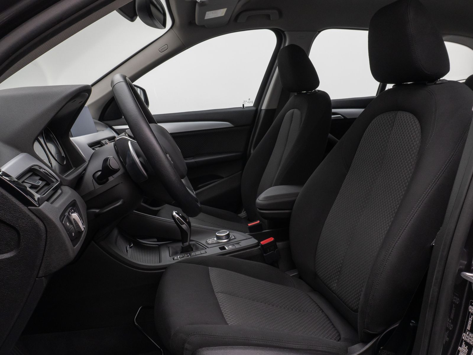 Fahrzeugabbildung BMW X1 sD20i Kamera DAB HiFi Navi Geschwindigkeitsre