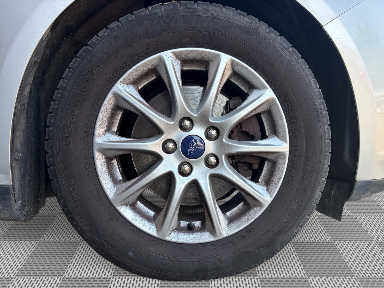 Ford Mondeo 2015 — photo 29