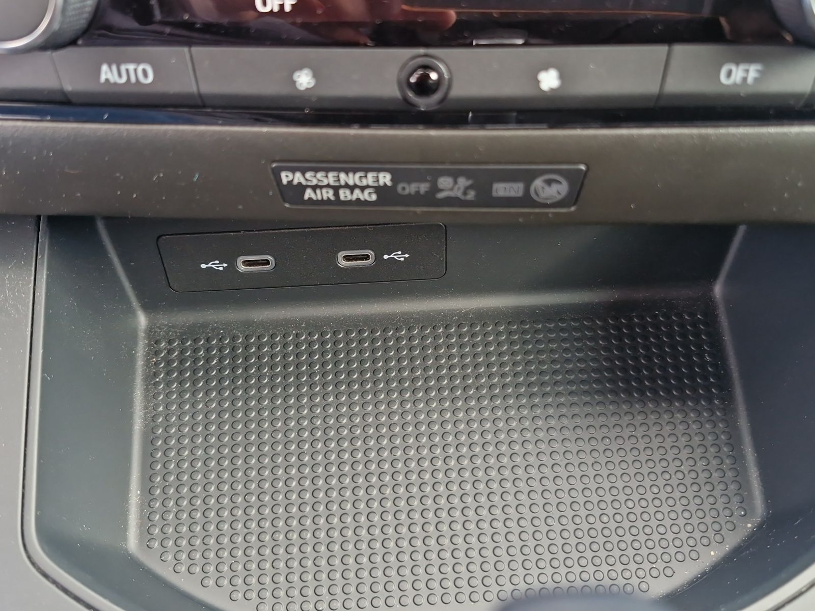 Fahrzeugabbildung SEAT Ibiza FR 1.5 TSI DSG LED Navi VC SHZ Kamera