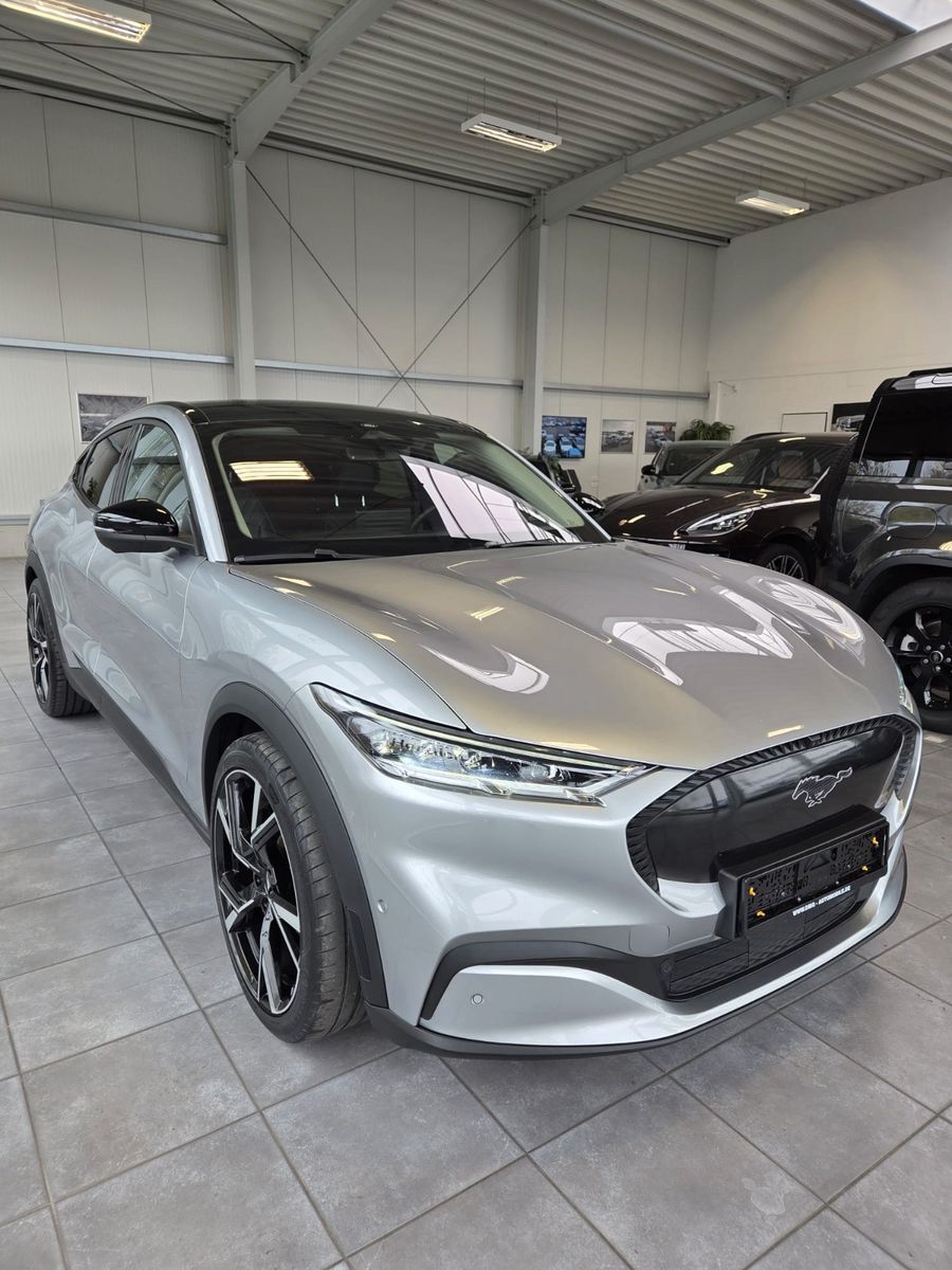 Fahrzeugabbildung Ford Mustang Mach-E Basis