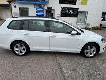 Volkswagen Golf - 10