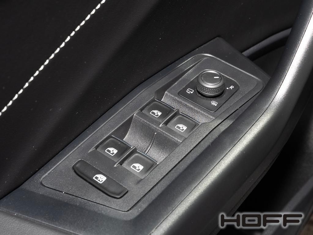 Volkswagen T-Roc 1.5 TSI DSG R-Line LED Navi AppConnect ACC foto 5