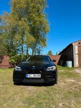 BMW F10 528i - BMW 528: 528i F10