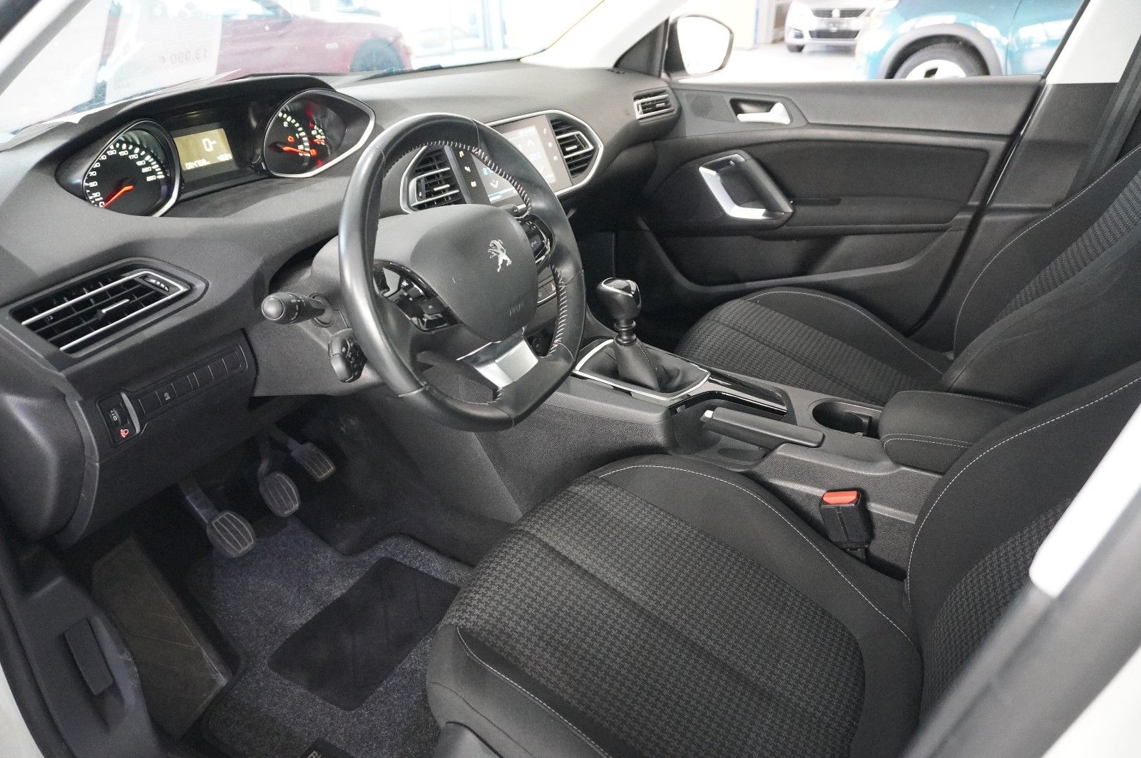 Fahrzeugabbildung Peugeot 308 SW 1.5D ACTIVE NAVI/LED/SHZ/TEMP./PDC/KLIMA