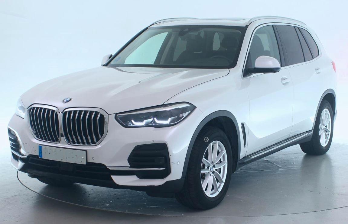 BMW X5 xDrive 30 d Pano Trittbretter SHZ Memory AHK