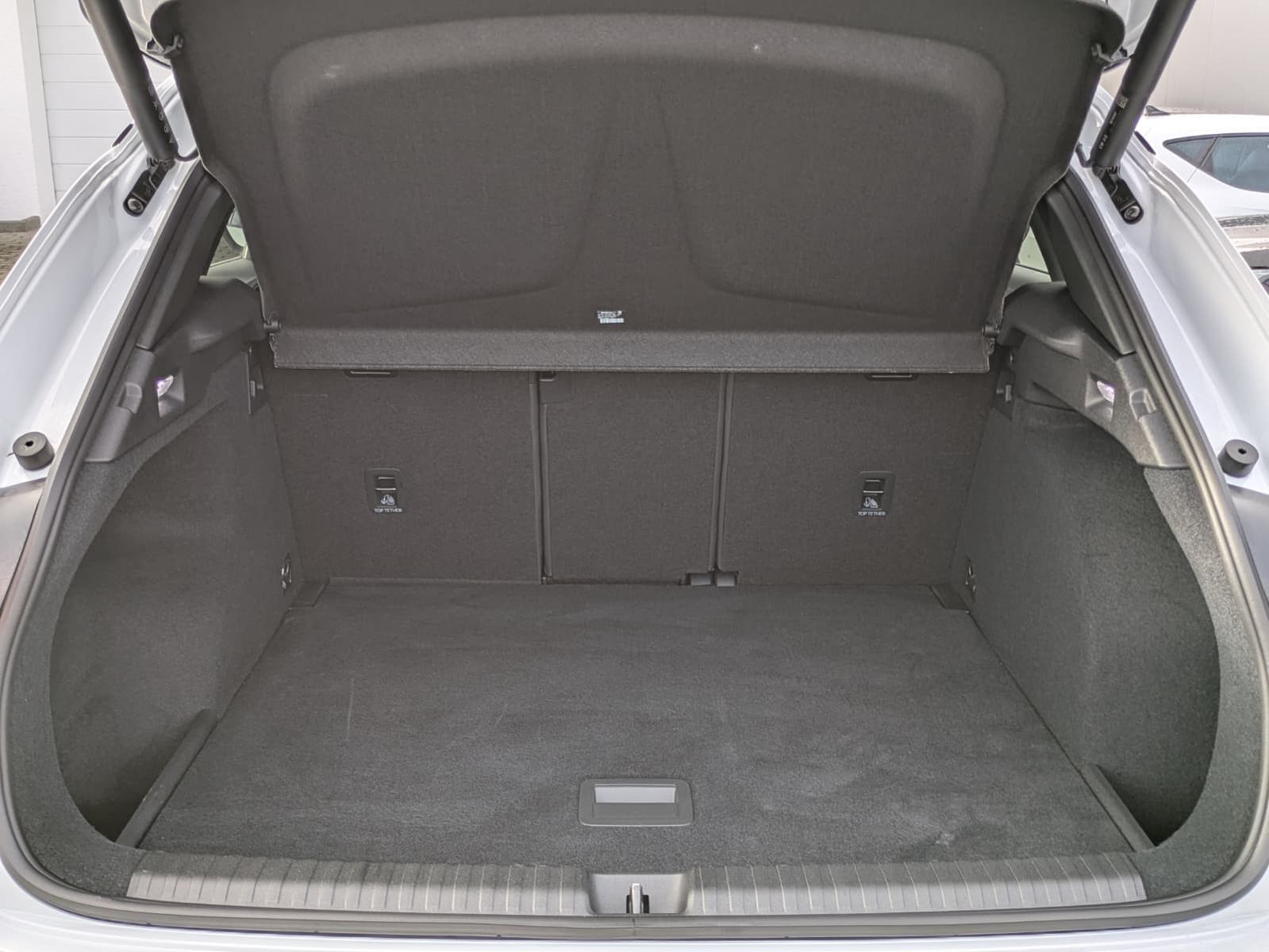 Fahrzeugabbildung CUPRA Terramar 2.0 TSI 4D VZ HUD*MATRIX*PANO*DCC*20"